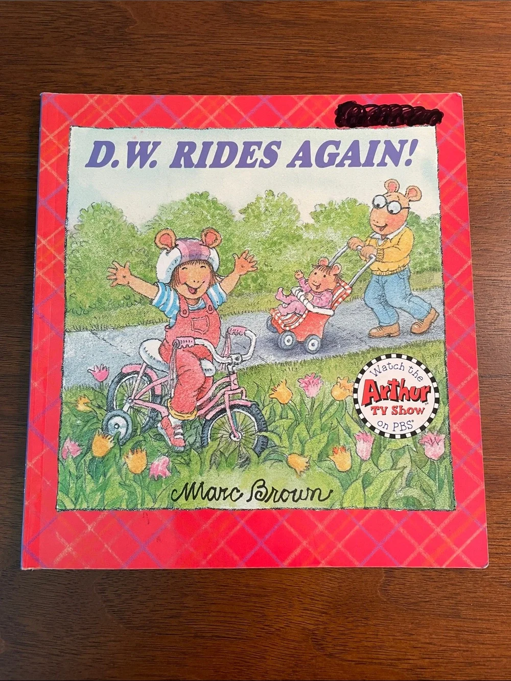 Arthur Children's Book Set - Assorted Colors